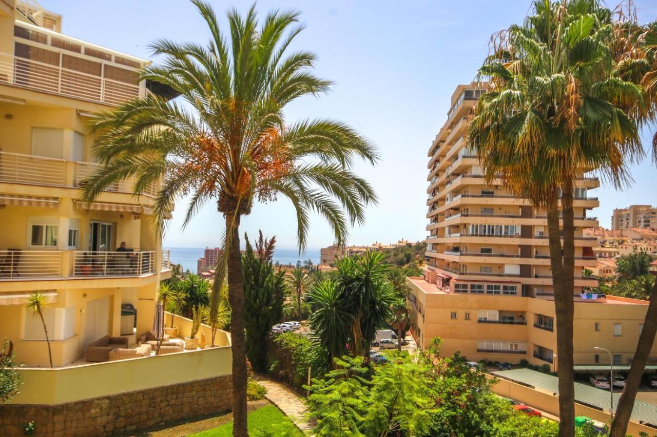 Golf Resort Torrequebrada Benalmádena Exteriör bild